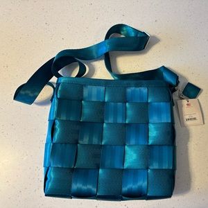 Harvey’s Mini Messenger in Lagoon